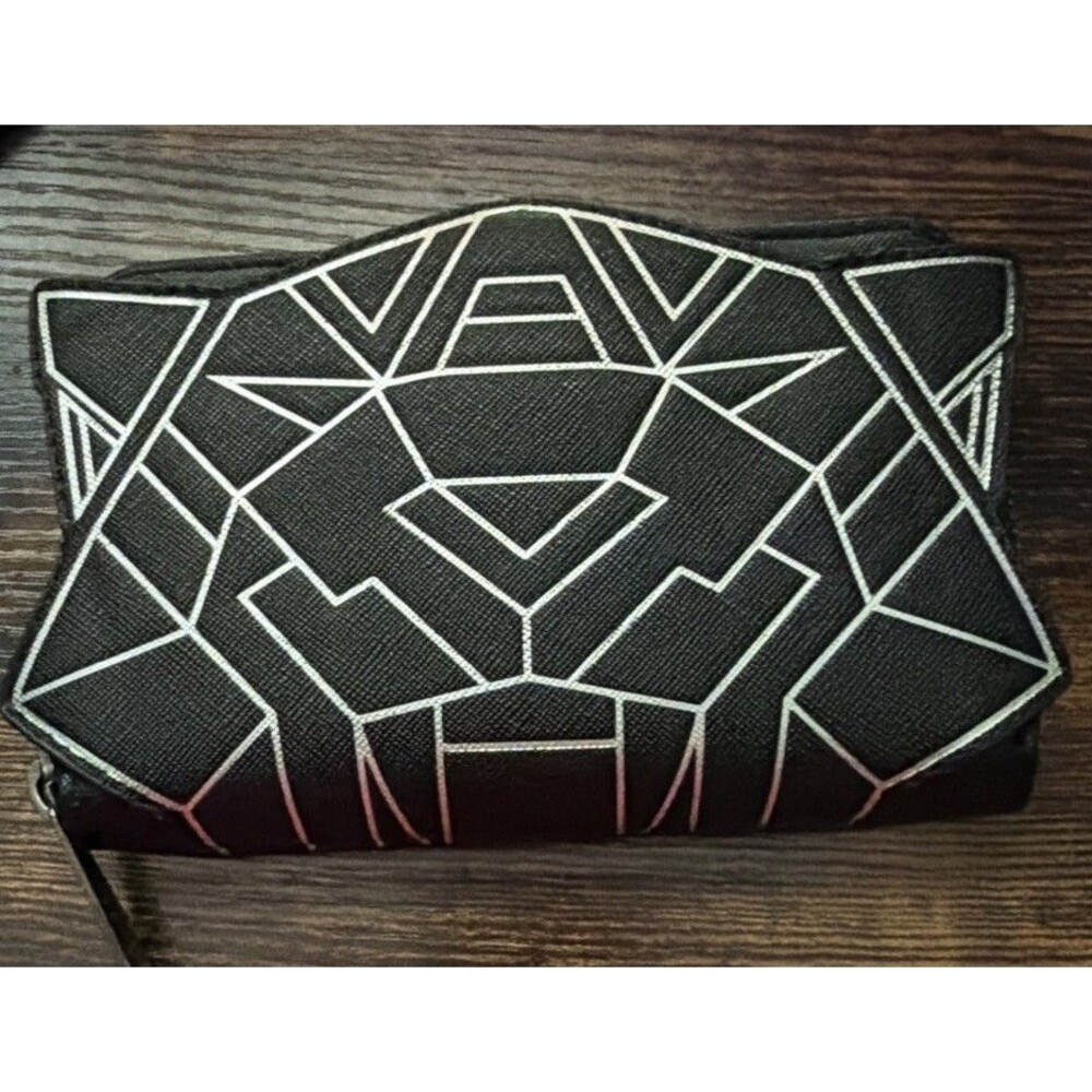 NWT Loungefly Black Panther Wakanda Forever Zip Around Wallet Marvel Studios